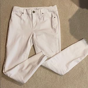 LOFT white mid-rise modern skinny jeans